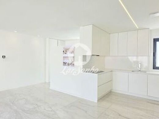 Maison de luxe à vendre à Matosinhos, 535 000 €, Photo 5