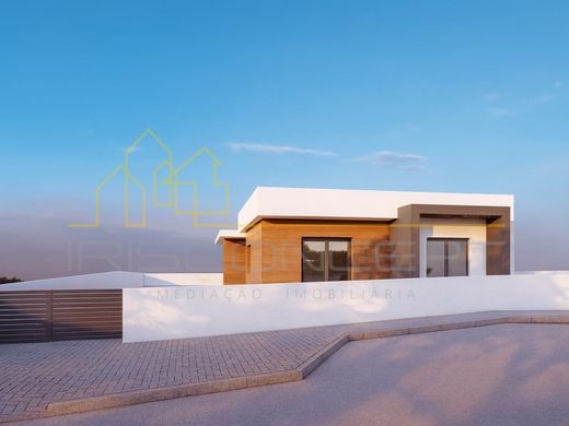 Maison de luxe à vendre à Leiria, 420 000 €, Photo 5