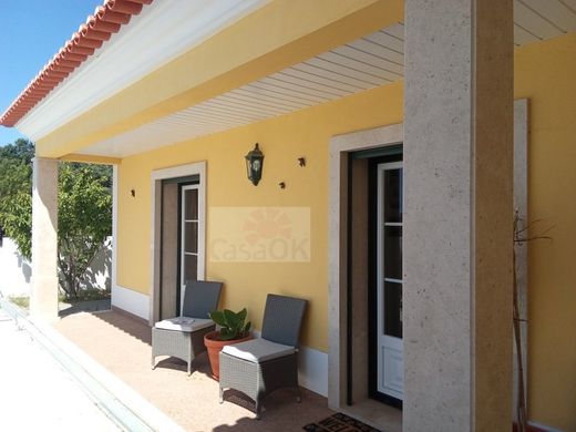 Maison de luxe à vendre à Caldas Da Rainha, 695 000 €, Photo 2
