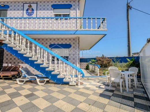 Maison de luxe à vendre à Matosinhos, 489 000 €, Photo 2