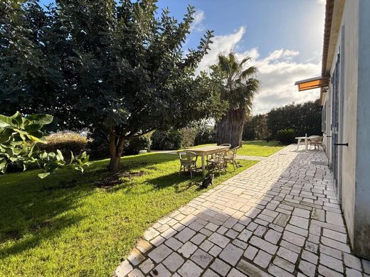 Maison de luxe à vendre à Monte Di Procida, 625 000 €, Photo 2