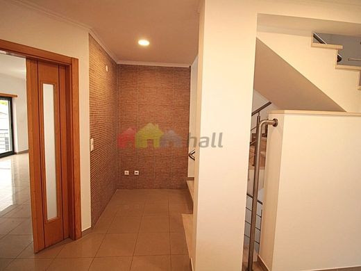 Maison de luxe à vendre à Almada, 695 000 €, Photo 3