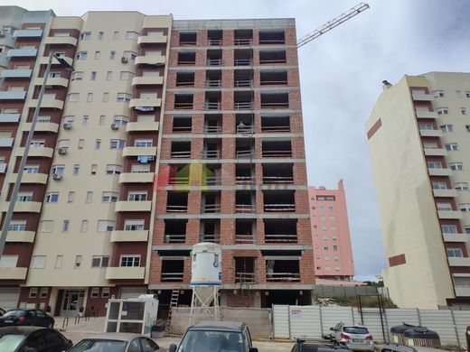 Luxury Apartment for sale in Seixal, 410 000 €, Photo 4