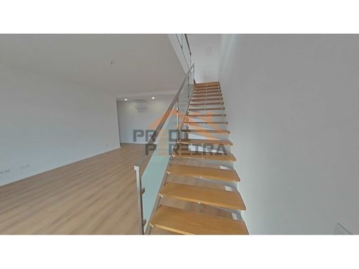 Luxury Apartment for sale in Odivelas, 995 000 €, Photo 6