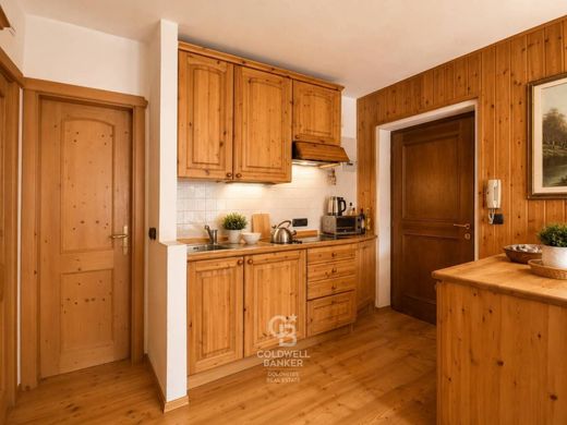 Appartement de luxe à vendre à Canazei, 500 000 €, Photo 6