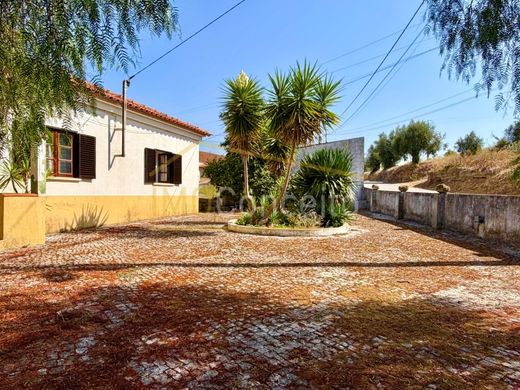 Luxury House for sale in Tomar, 485 000 €, Photo 2