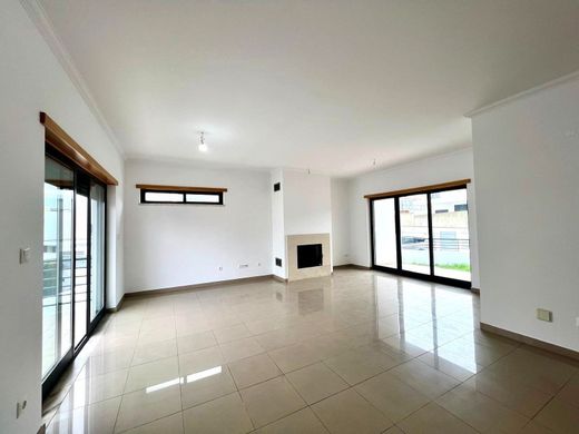 Maison de luxe à vendre à Almada, 695 000 €, Photo 2