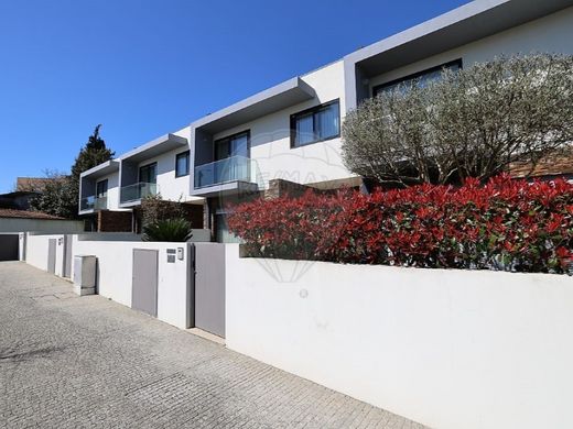 Maison de luxe à vendre à Maia, 620 000 €, Photo 3