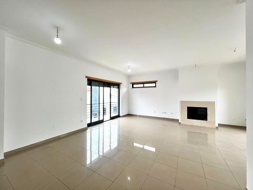 Maison de luxe à vendre à Almada, 695 000 €, Photo 3