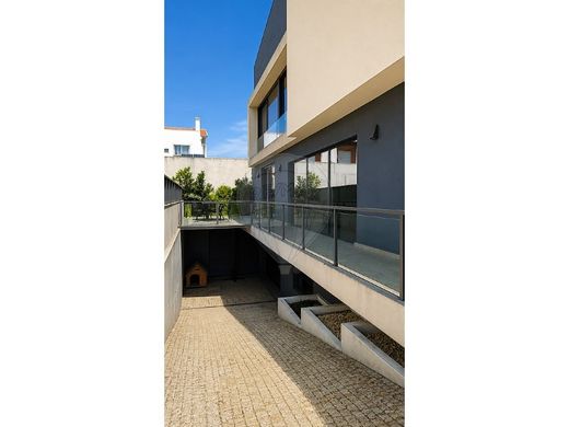 Maison de luxe à vendre à Maia, 750 000 €, Photo 5