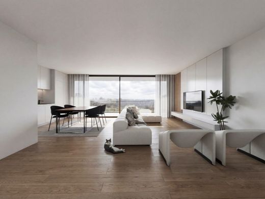 Luxury Apartment for sale in Santa Maria Da Feira, 549 000 €, Photo 7
