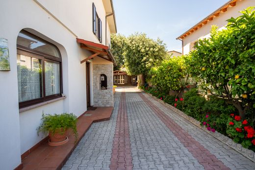 Maison de luxe à vendre à Rosignano Marittimo, 690 000 €, Photo 3