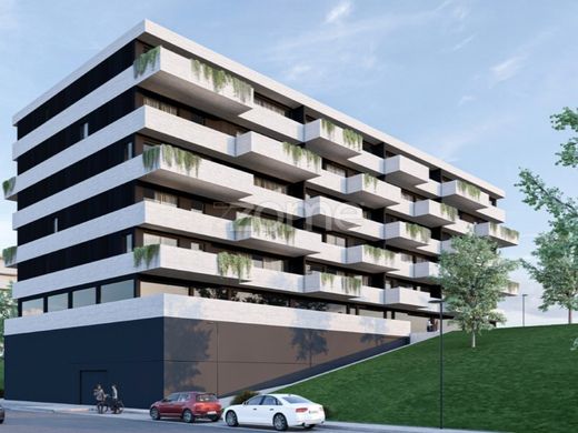 Luxury Apartment for sale in Valongo, 475 000 €, Photo 3
