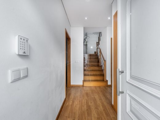 Luxury House for sale in Gondomar, 525 000 €, Photo 4