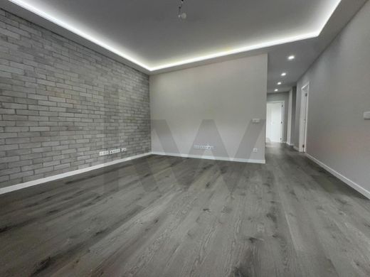 Luxury Apartment for sale in Odivelas, 465 000 €, Photo 1