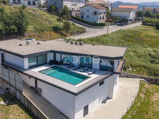 Maison de luxe à vendre à Guimarães, 799 000 €, Photo 4