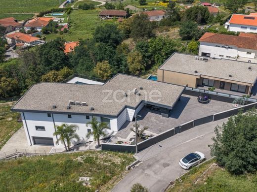 Maison de luxe à vendre à Guimarães, 799 000 €, Photo 5