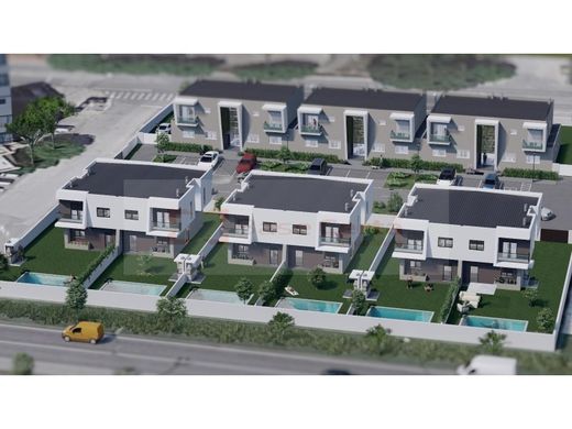 Luxury House for sale in Azambuja, 550 000 €, Photo 2
