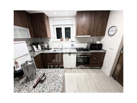 Luxury House for sale in Loures, 425 000 €, Photo 3