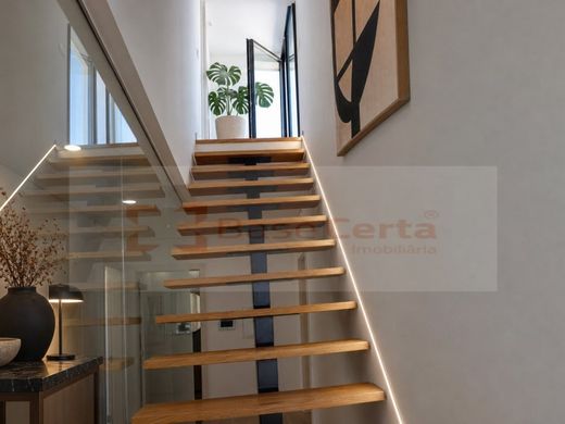 Maison de luxe à vendre à Loures, 790 000 €, Photo 4