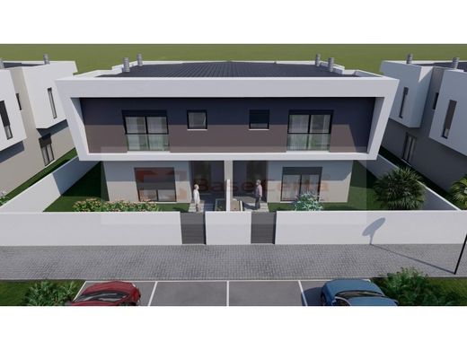 Maison de luxe à vendre à Azambuja, 550 000 €, Photo 5