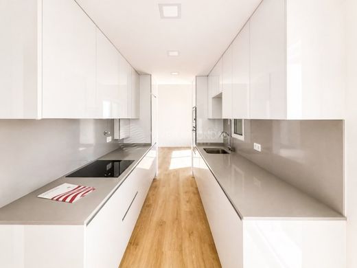 Maison de luxe à vendre à Almada, 750 000 €, Photo 6