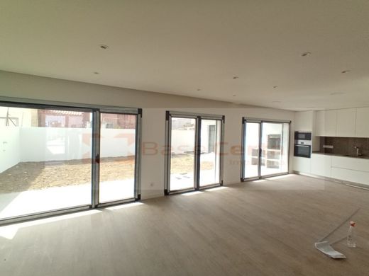 Maison de luxe à vendre à Loures, 790 000 €, Photo 6