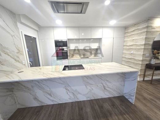 Luxury Apartment for sale in Odivelas, 550 000 €, Photo 1