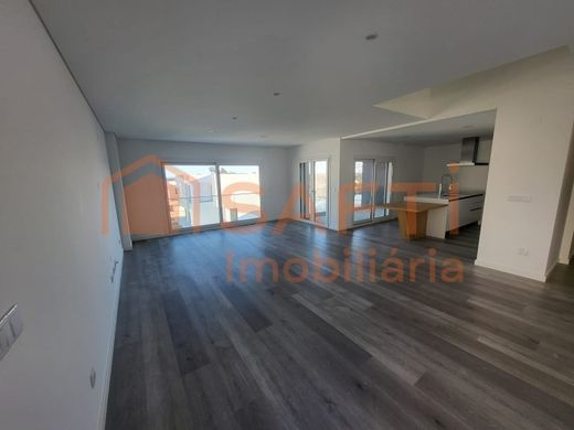 Luxury House for sale in Seixal, 765 000 €, Photo 1