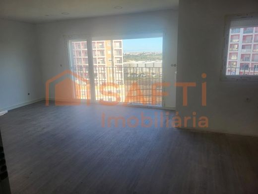 Luxury Apartment for sale in Seixal, 425 000 €, Photo 2