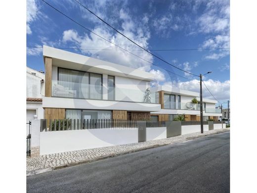 Luxury House for sale in Loures, 665 000 €, Photo 6