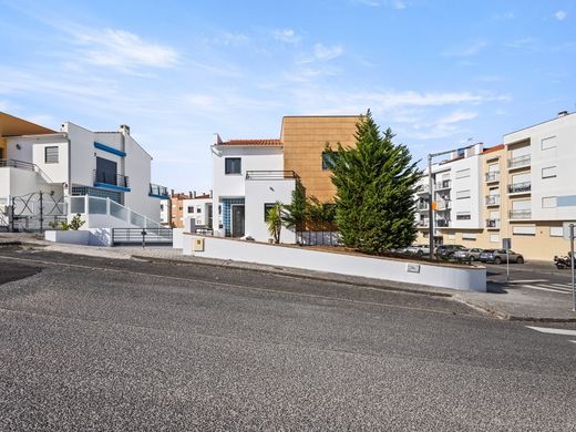 Maison de luxe à vendre à Nazaré, 550 000 €, Photo 2
