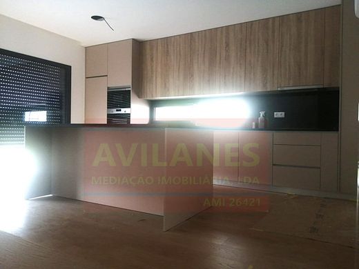 Maison de luxe à vendre à Santa Maria Da Feira, 430 000 €, Photo 3
