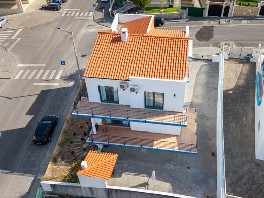 Maison de luxe à vendre à Nazaré, 550 000 €, Photo 3
