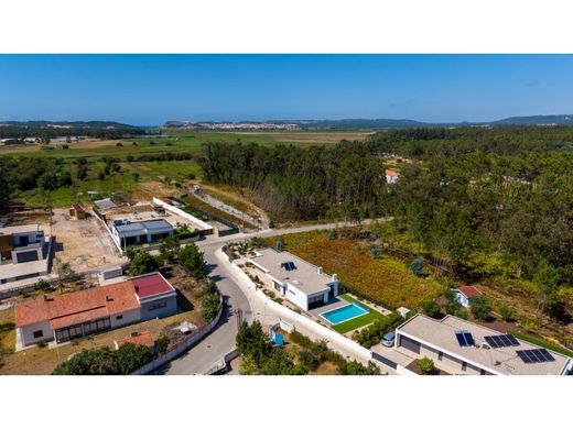 Luxury House for sale in Caldas Da Rainha, 625 000 €, Photo 3
