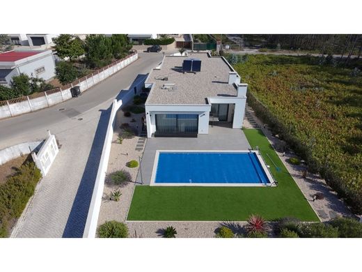 Luxury House for sale in Caldas Da Rainha, 625 000 €, Photo 6
