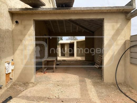 Maison de luxe à vendre à Aveiro, 420 000 €, Photo 7
