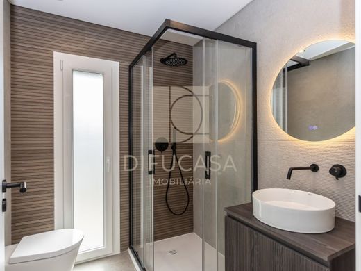 Luxury House for sale in Seixal, 570 000 €, Photo 2