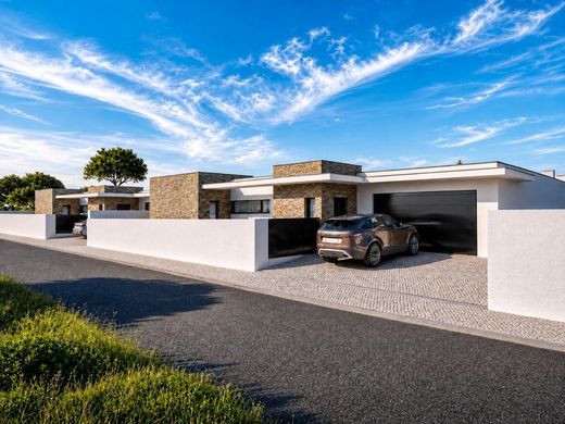 Maison de luxe à vendre à Alcobaça, 577 000 €, Photo 2