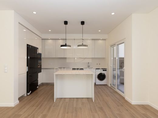 Luxury House for sale in Seixal, 525 000 €, Photo 3