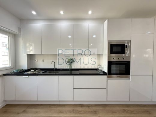 Luxury Apartment for sale in Lisbon, 579 900 €, Photo 3