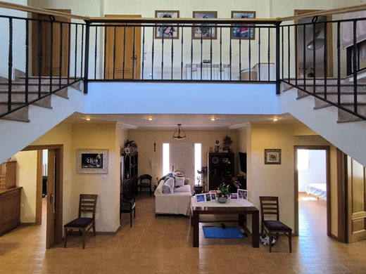 Luxury House for sale in Yecla, 409 000 €, Photo 4