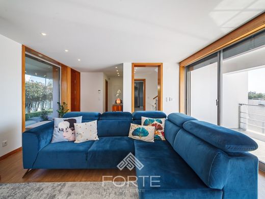 Maison de luxe à vendre à Oliveira de Azemeis, 465 000 €, Photo 4