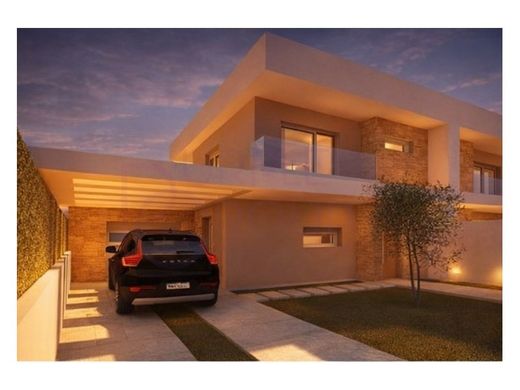 Luxury House for sale in Seixal, 630 000 €, Photo 4