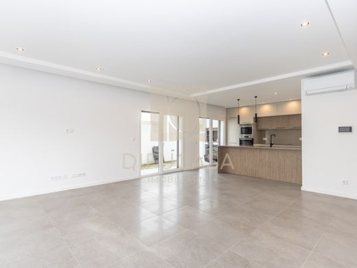 Luxury House for sale in Seixal, 570 000 €, Photo 5