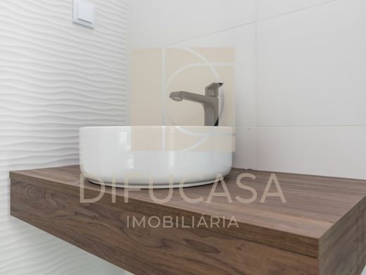 Luxury House for sale in Seixal, 435 000 €, Photo 5