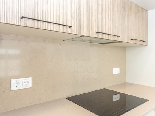 Luxury House for sale in Seixal, 570 000 €, Photo 7