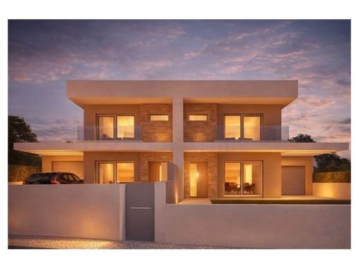 Luxury House for sale in Seixal, 645 000 €, Photo 7
