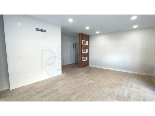 Maison de luxe à vendre à Palmela, 600 000 €, Photo 2