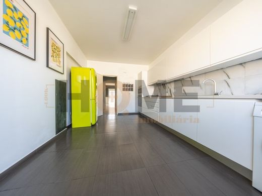 Luxury Apartment for sale in Santarém, 460 000 €, Photo 2
